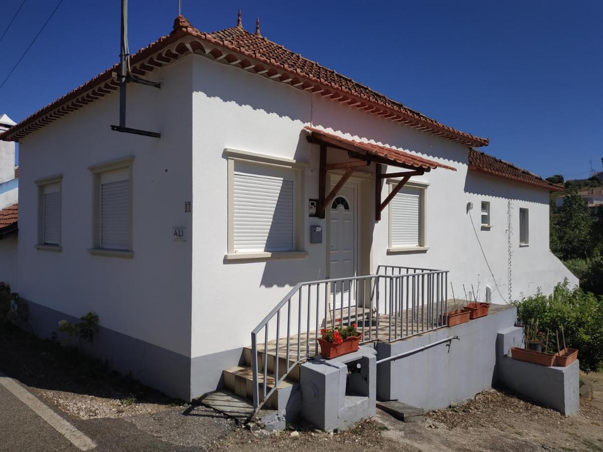 Casa 4 Estacoes Villa Batalha Exterior photo